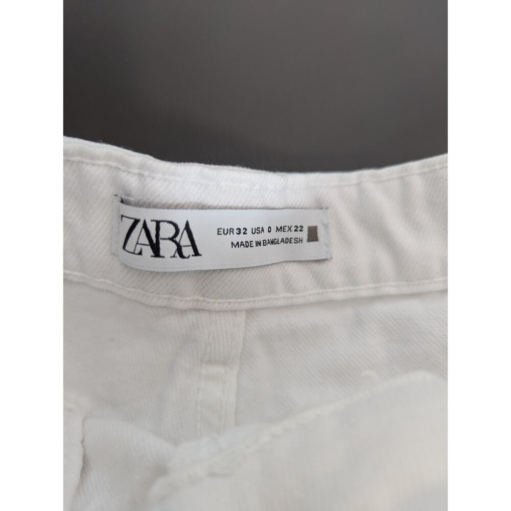 Zara High Rise White Denim Womens Short Shorts Cutoffs Raw Hem Cotton Sz 0 - Picture 3 of 6